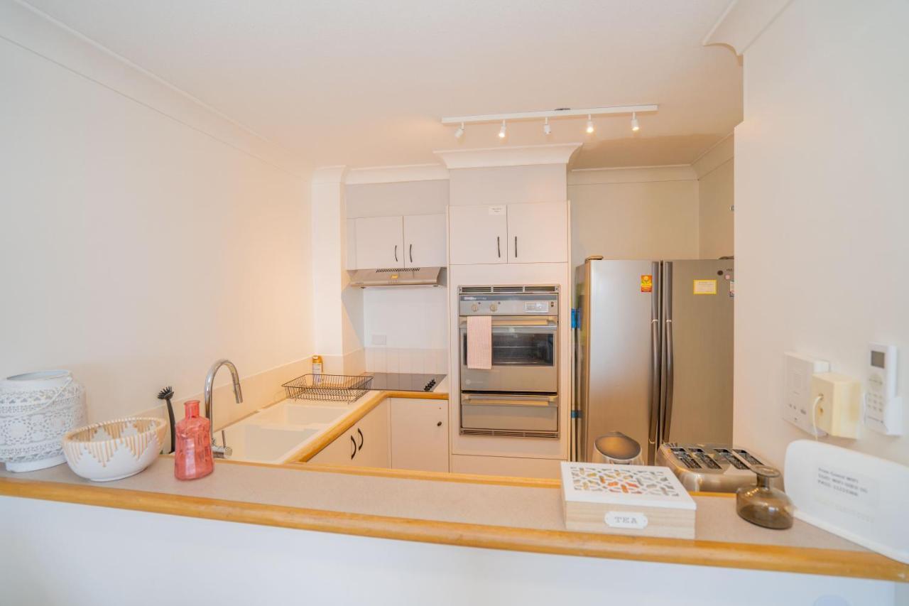 Large Surfers Paradise Apartment With Fantastic Views Χρυσή Ακτή Εξωτερικό φωτογραφία