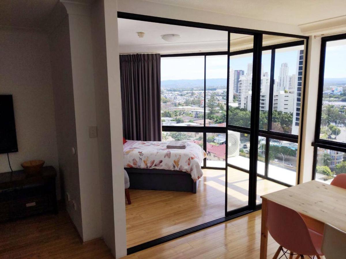 Large Surfers Paradise Apartment With Fantastic Views Χρυσή Ακτή Εξωτερικό φωτογραφία